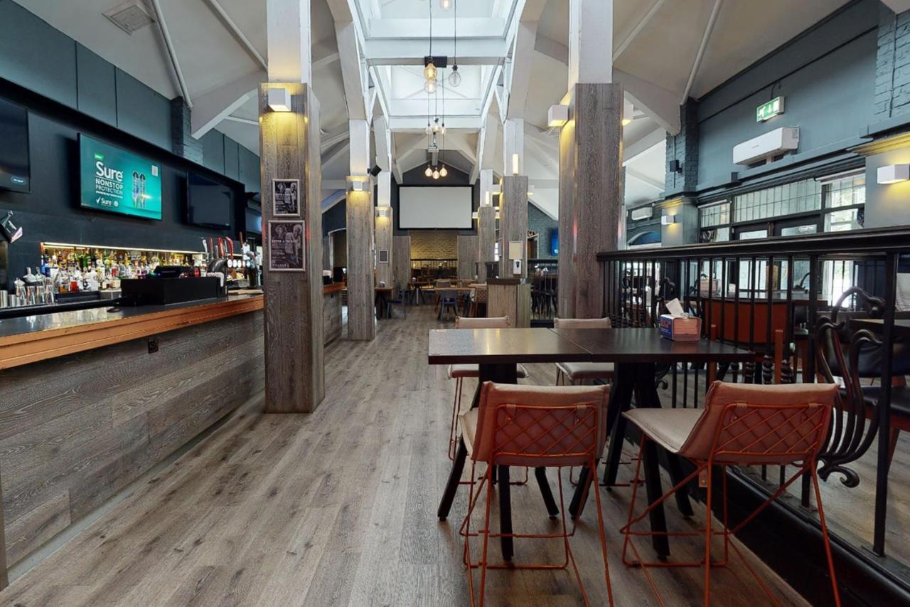 Village Hotel Liverpool Whiston  Eksteriør bilde